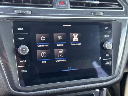 Certified 2023 Volkswagen Tiguan SE R-Line FWD image 14