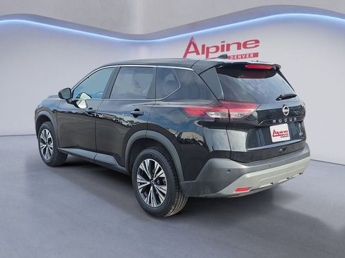 Used 2023 Nissan Rogue SV FWD image 3
