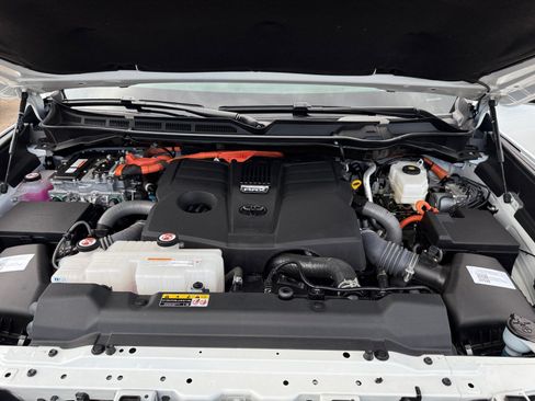Used 2024 Toyota Tundra Capstone AWD/4WD image 20
