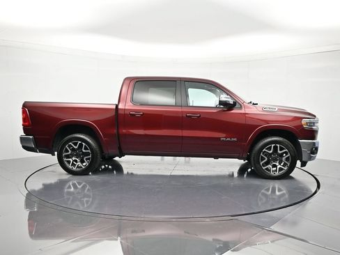 Used 2025 RAM 1500 Laramie AWD/4WD image 4