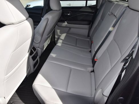 Used 2023 Honda Ridgeline RTL image 11