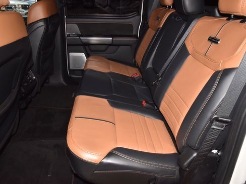 Used 2024 Ford F250 Platinum image 14