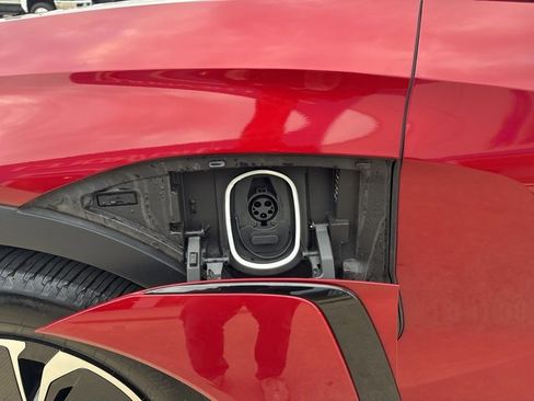 Used 2024 Chevrolet Blazer EV LT image 10