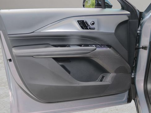 Certified 2024 Cadillac Lyriq Tech RWD image 9