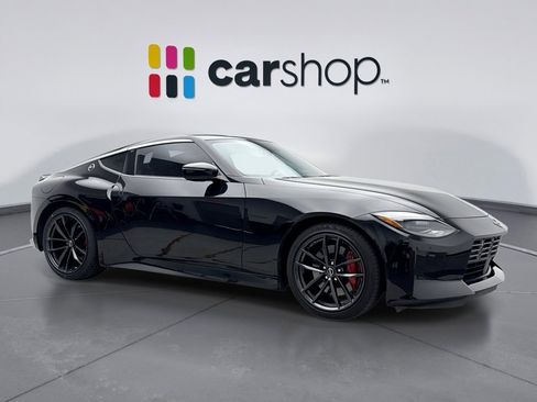 Used 2024 Nissan Z Performance w/ Floor Mat Package RWD image 7