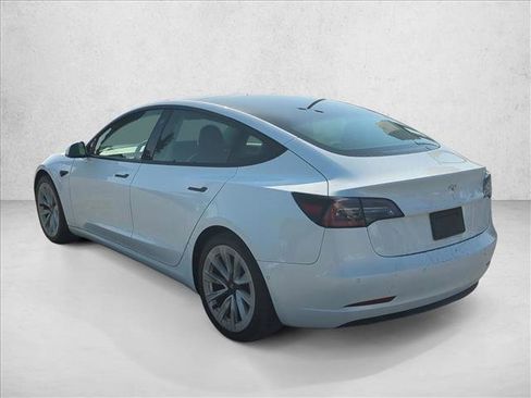 Used 2021 Tesla Model 3 Standard Range Plus RWD image 8