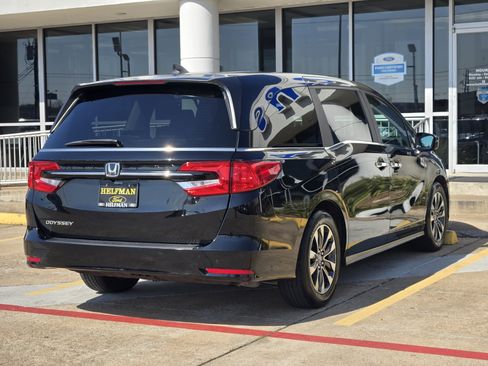 Used 2023 Honda Odyssey EX-L image 3