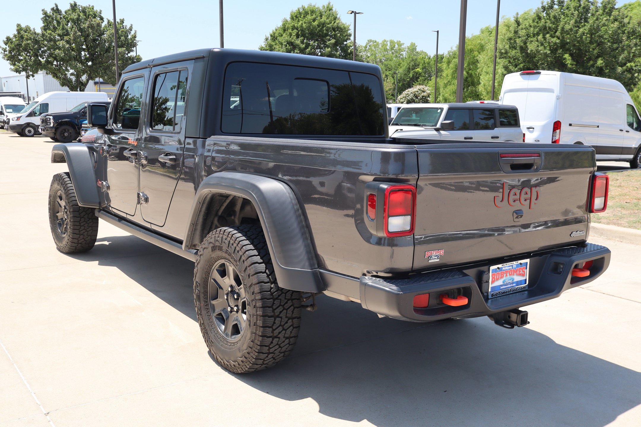 Used 2023 Jeep Gladiator Mojave w/ Trailer Tow Package AWD/4WD image 9