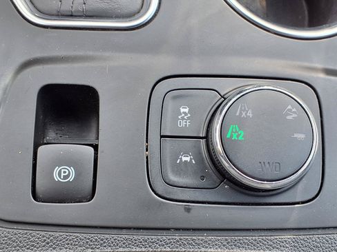 Used 2021 Chevrolet Traverse High Country AWD/4WD image 14
