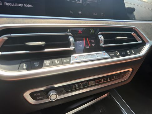Used 2019 BMW X7 xDrive50i w/ Premium Package AWD/4WD image 37