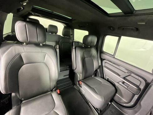 Used 2025 Land Rover Defender 130 V8 image 24