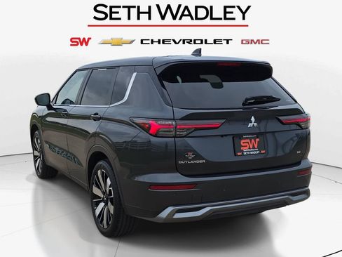 Used 2025 Mitsubishi Outlander SE AWD/4WD image 5