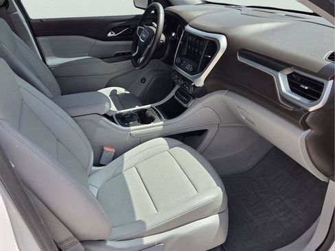 Certified 2023 GMC Acadia SLT FWD image 19