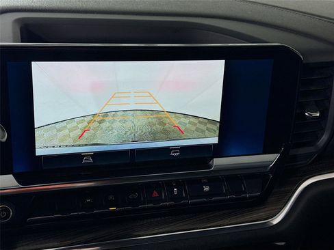 Used 2024 Chevrolet Silverado 1500 LT image 8