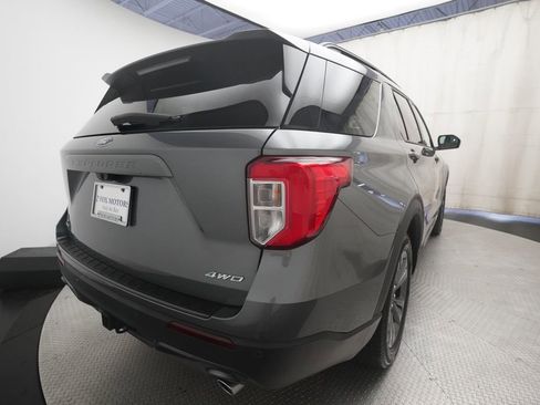 Used 2024 Ford Explorer XLT w/ Equipment Group 202A AWD/4WD image 13