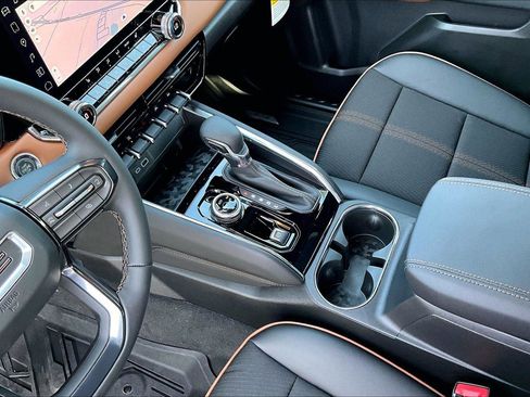 New 2026 GMC Canyon AT4 AWD/4WD image 26