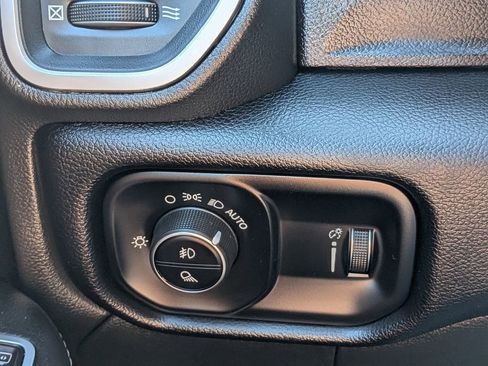 Used 2024 RAM 2500 Big Horn image 21