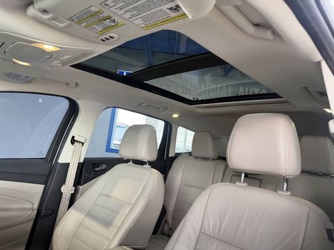 Used 2016 Ford Escape Titanium w/ Canadian Touring Package AWD/4WD image 17