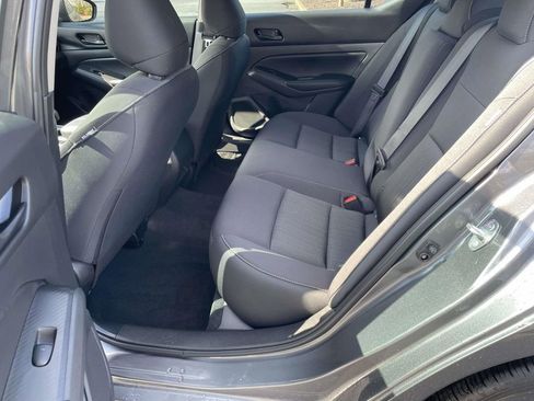 Used 2025 Nissan Altima 2.5 S image 10