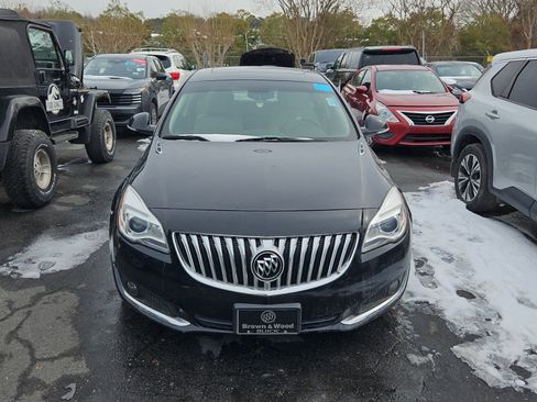 Used 2016 Buick Regal Premium image 2
