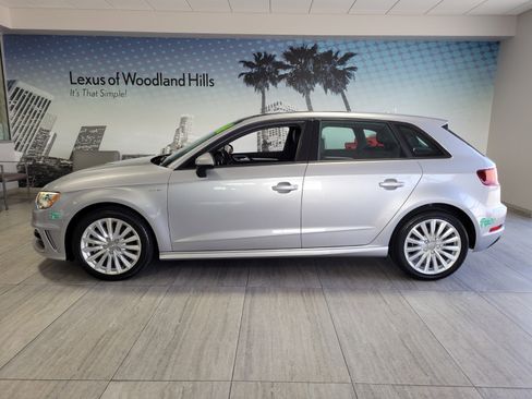 Used 2016 Audi A3 e-tron Premium w/ 17" Wheel Package image 2