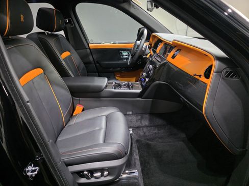 Used 2024 Rolls-Royce Cullinan Black Badge w/ Leather Finishing Pack AWD/4WD image 22