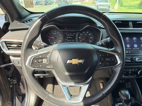 Used 2021 Chevrolet TrailBlazer ACTIV w/ Sun and Liftgate Package AWD/4WD image 16