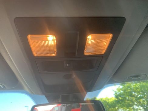 Used 2017 RAM 2500 Big Horn w/ Sport Appearance Group AWD/4WD image 24