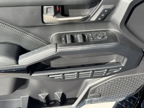 New 2026 Toyota 4Runner Limited AWD/4WD image 18