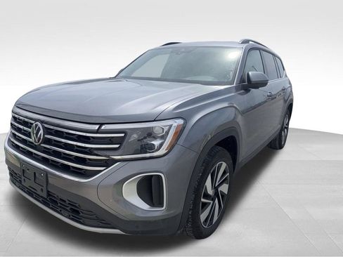 Used 2025 Volkswagen Atlas SE image 5