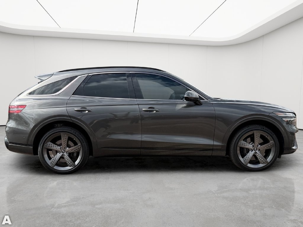 Used 2025 Genesis GV70 2.5T w/ Sport Prestige Package AWD/4WD image 7