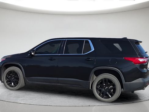 Used 2021 Chevrolet Traverse LS w/ LPO, Blackout Package AWD/4WD image 12