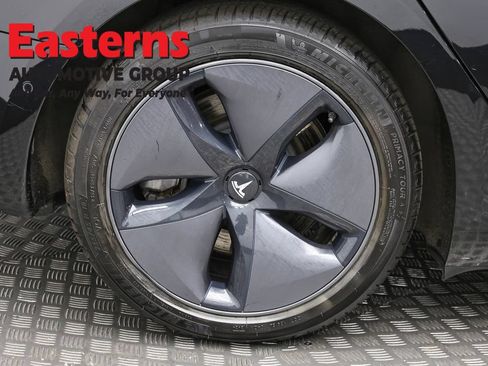 Used 2018 Tesla Model 3 Long Range RWD image 24