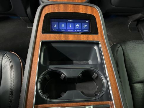 New 2026 Lincoln Navigator L Black Label AWD/4WD image 41