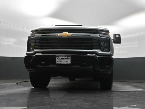 Used 2025 Chevrolet Silverado 2500 Custom AWD/4WD image 20