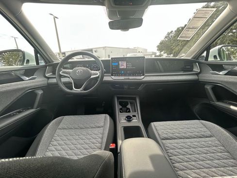 New 2026 Volkswagen Tiguan S FWD image 10