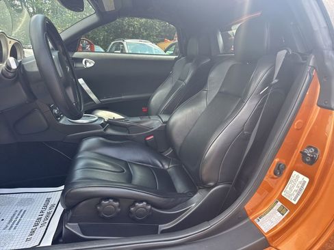Used 2005 Nissan 350Z Touring RWD image 29