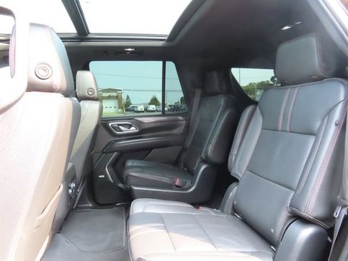 Used 2022 Chevrolet Tahoe RST w/ Luxury Package AWD/4WD image 22