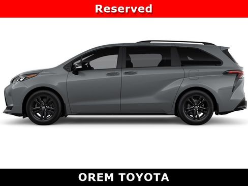 New 2026 Toyota Sienna XSE AWD/4WD image 4