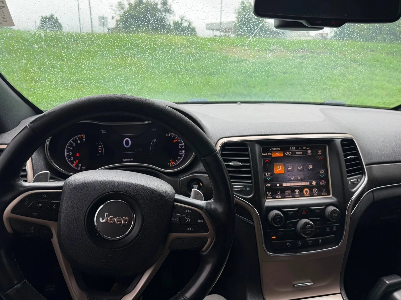 Used 2015 Jeep Grand Cherokee Limited AWD/4WD image 16