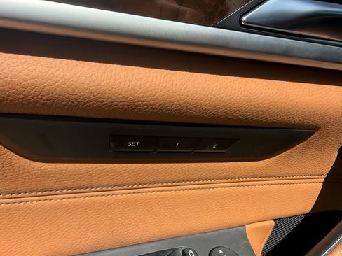 Used 2020 BMW 540i xDrive w/ Premium Package AWD/4WD image 11