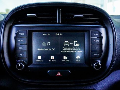 Used 2021 Kia Soul GT-Line FWD image 24