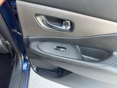 Used 2021 Nissan Murano SV FWD image 36