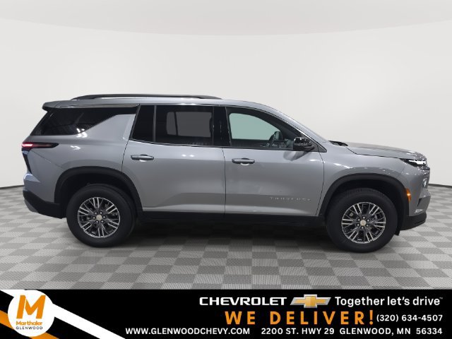 Used 2026 Chevrolet Traverse LT w/ Driver Confidence Package AWD/4WD image 1