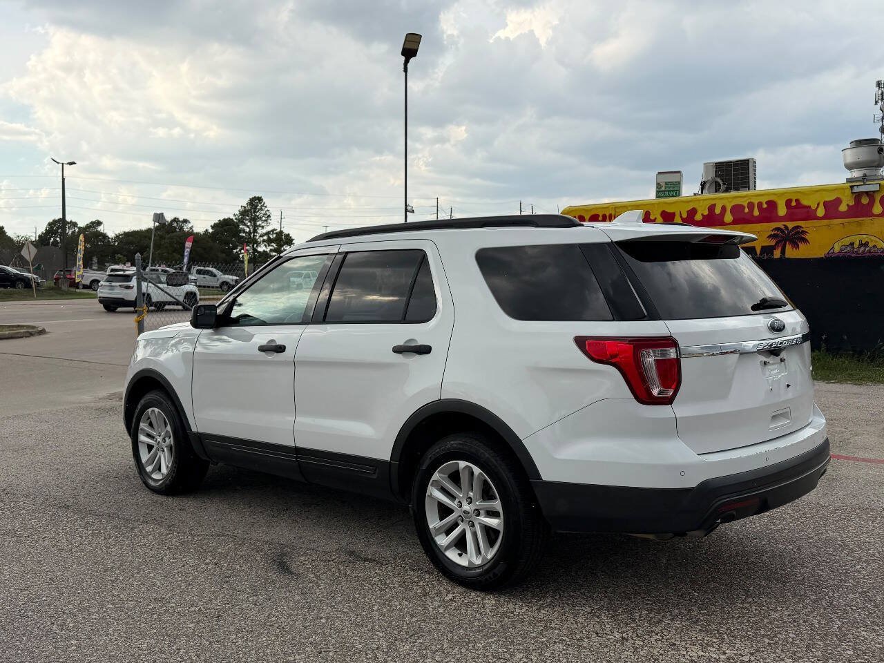 Used 2017 Ford Explorer 4WD image 23