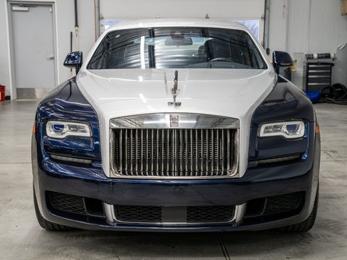 Used 2020 Rolls-Royce Ghost RWD image 4