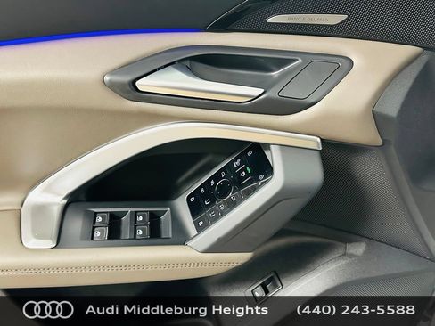Certified 2025 Audi Q5 Premium AWD/4WD image 25