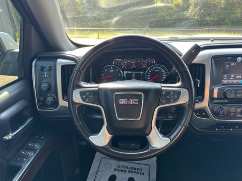Used 2018 GMC Sierra 1500 SLE w/ SLE Value Package AWD/4WD image 17