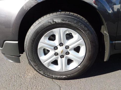 Used 2015 Chevrolet Traverse LS image 9