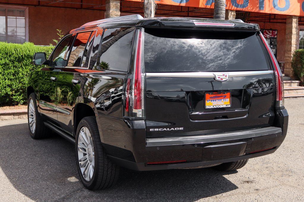 Used 2019 Cadillac Escalade Platinum AWD/4WD image 6